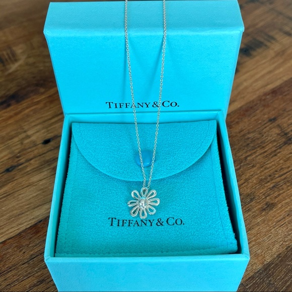 Tiffany & Co. Jewelry - SOLD💗Tiffany & Co.💗 Necklace DaisyNecklace